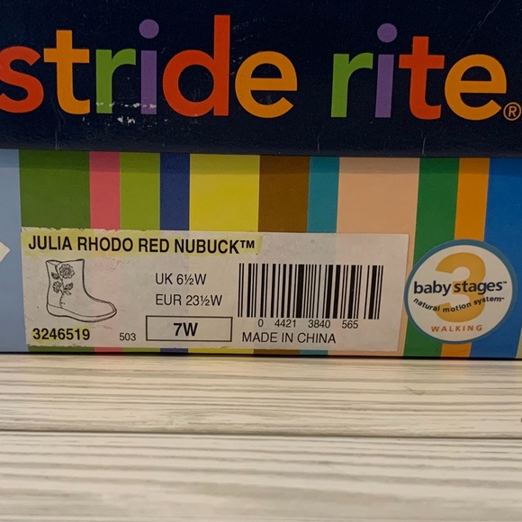 Stride Rite Nubuck Suede Leather Boots W/Embroidered Flowers Size 7W Walking - Picture 12 of 13